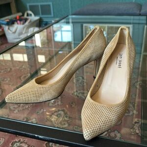 Jon Josef - Tan kitten heel - Size 9 - gently used